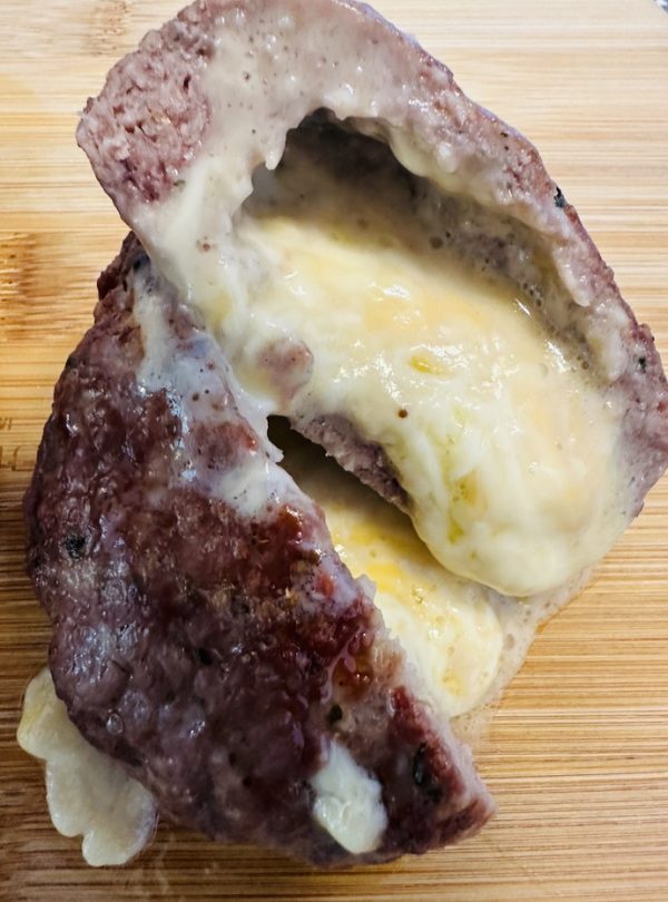 Hamburguesa Mixta Rellena de 4 Quesos